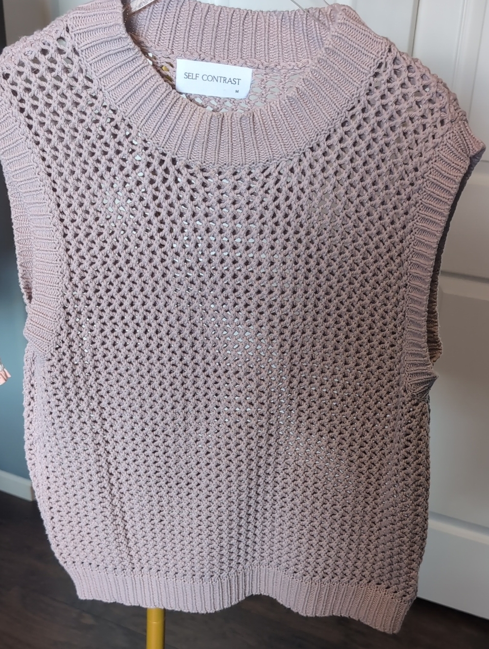 Self Contrast Women's Dusty Pink Crochet Knit Sweater Vest